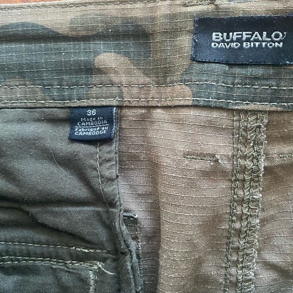 men’s green camo cargo shorts ☆ size: 36m - Picture 3 of 3